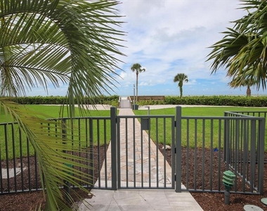 5740 Midnight Pass Road - Photo Thumbnail 44