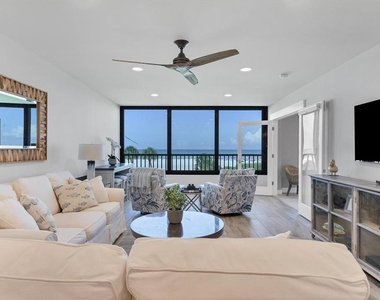 5740 Midnight Pass Road - Photo Thumbnail 5