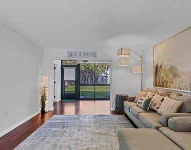 1640 Stickney Point Road - Photo Thumbnail 4