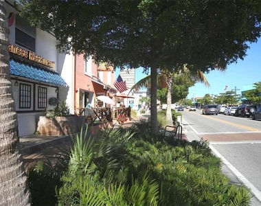 1640 Stickney Point Road - Photo Thumbnail 26