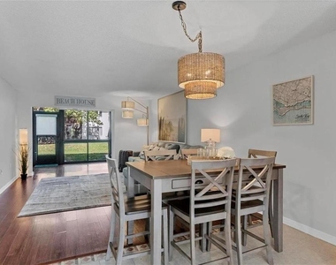 1640 Stickney Point Road - Photo Thumbnail 7