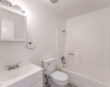 3109 N Walnut Road - Photo Thumbnail 14