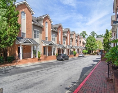 100 Ladson Court - Photo Thumbnail 17