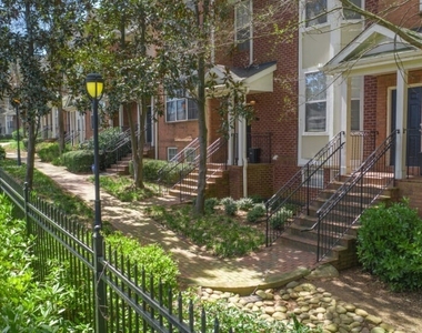100 Ladson Court - Photo Thumbnail 18