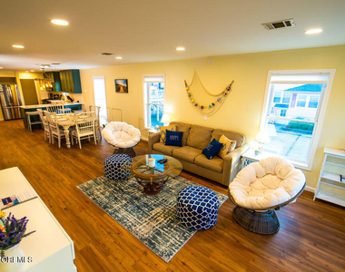 28 Central Avenue - Photo Thumbnail 6