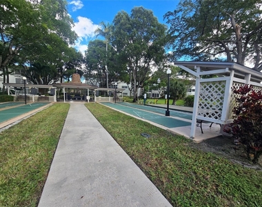 3531 Nw 50th Avenue - Photo Thumbnail 16