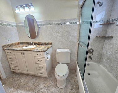 3531 Nw 50th Avenue - Photo Thumbnail 11