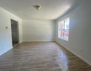10732 Cotillion Drive - Photo Thumbnail 14