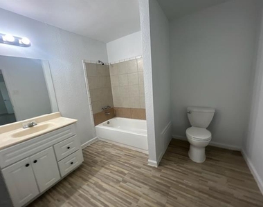 10732 Cotillion Drive - Photo Thumbnail 5