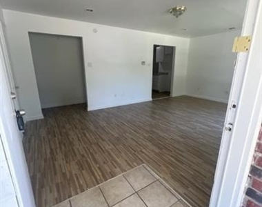 10732 Cotillion Drive - Photo Thumbnail 6