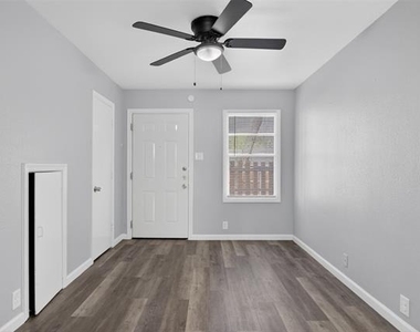 4721 Tremont Street - Photo Thumbnail 9