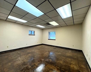 9414 Westgate Road - Photo Thumbnail 4