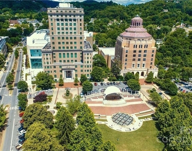 543 College Street - Photo Thumbnail 19