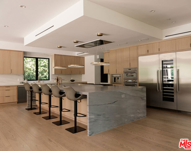 17228 Otsego Street - Photo Thumbnail 16