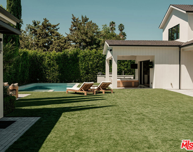 17228 Otsego Street - Photo Thumbnail 24
