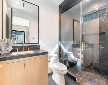 17228 Otsego Street - Photo Thumbnail 7