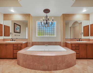 51016 Marbella Court - Photo Thumbnail 15