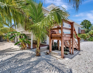 217 Marina Drive - Photo Thumbnail 44