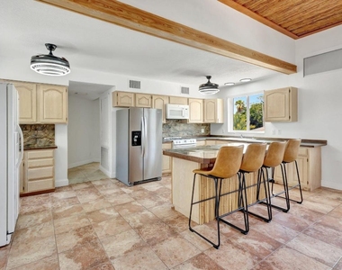 217 Marina Drive - Photo Thumbnail 37