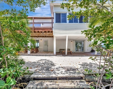 217 Marina Drive - Photo Thumbnail 42