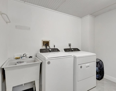 217 Marina Drive - Photo Thumbnail 14