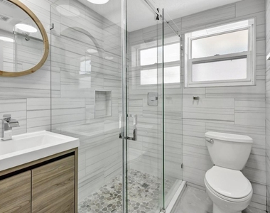 217 Marina Drive - Photo Thumbnail 12