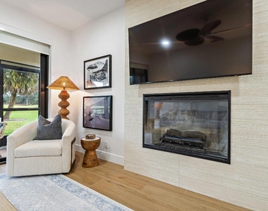 150 Old Meadow Way - Photo Thumbnail 14