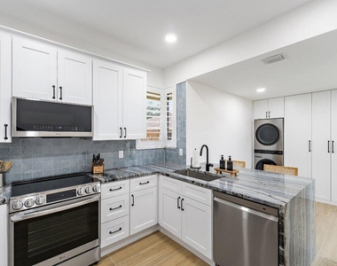 150 Old Meadow Way - Photo Thumbnail 18