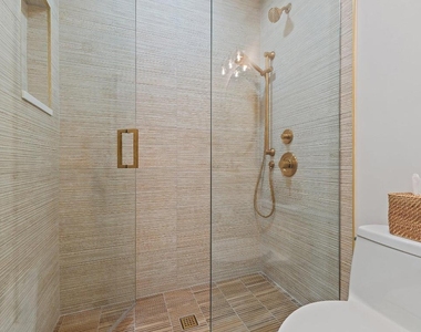 150 Old Meadow Way - Photo Thumbnail 31