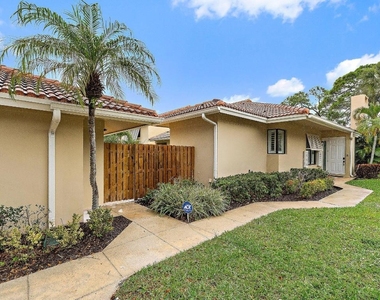 150 Old Meadow Way - Photo Thumbnail 1