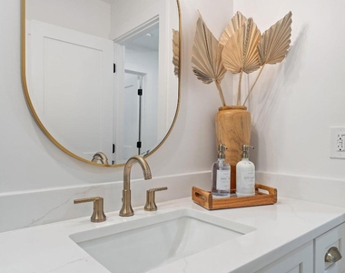 150 Old Meadow Way - Photo Thumbnail 32