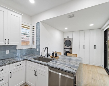 150 Old Meadow Way - Photo Thumbnail 21