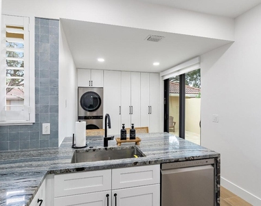 150 Old Meadow Way - Photo Thumbnail 20