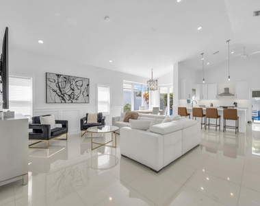 39 Dorchester Circle - Photo Thumbnail 3