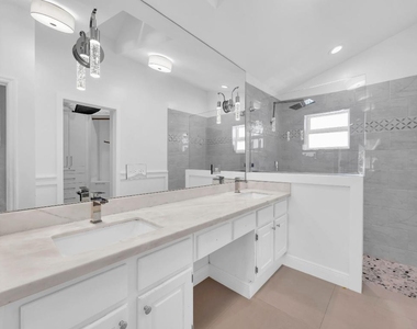 39 Dorchester Circle - Photo Thumbnail 8