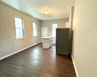 6245 Market Street - Photo Thumbnail 7