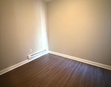 6245 Market Street - Photo Thumbnail 3