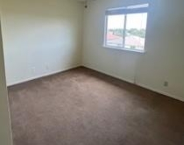 14909 Nuttall Dr - Photo Thumbnail 11