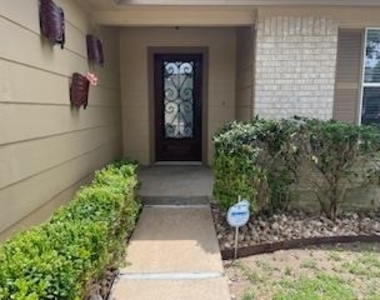 14909 Nuttall Dr - Photo Thumbnail 1