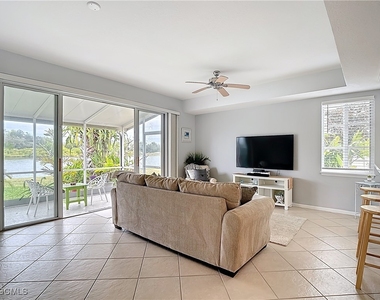 13140 Broadhurst Loop - Photo Thumbnail 11