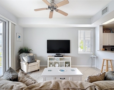 13140 Broadhurst Loop - Photo Thumbnail 12