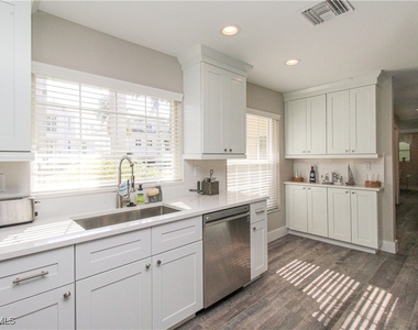 1353 Pelican Avenue - Photo Thumbnail 20