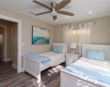 1353 Pelican Avenue - Photo Thumbnail 31