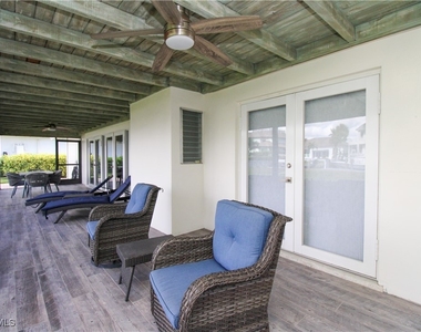 1353 Pelican Avenue - Photo Thumbnail 7