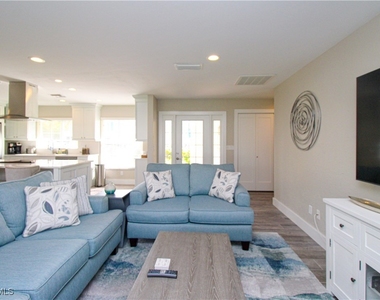 1353 Pelican Avenue - Photo Thumbnail 13
