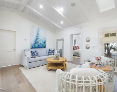 67 8th Avenue S - Photo Thumbnail 7