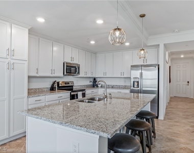 43030 Greenway Boulevard - Photo Thumbnail 3