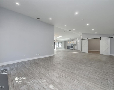 6161 Waxmyrtle Way - Photo Thumbnail 3