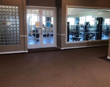 7575 Kirby Drive - Photo Thumbnail 17