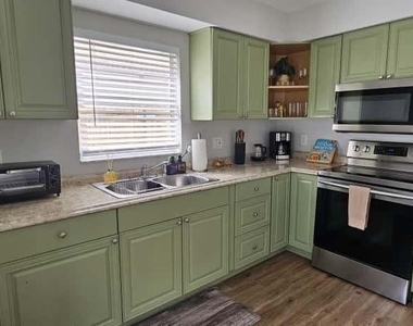 10213 N Ojus Drive - Photo Thumbnail 10